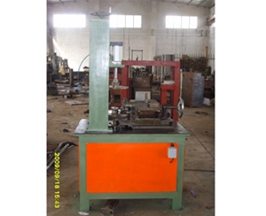消（xiāo）聲器（qì）封蓋機